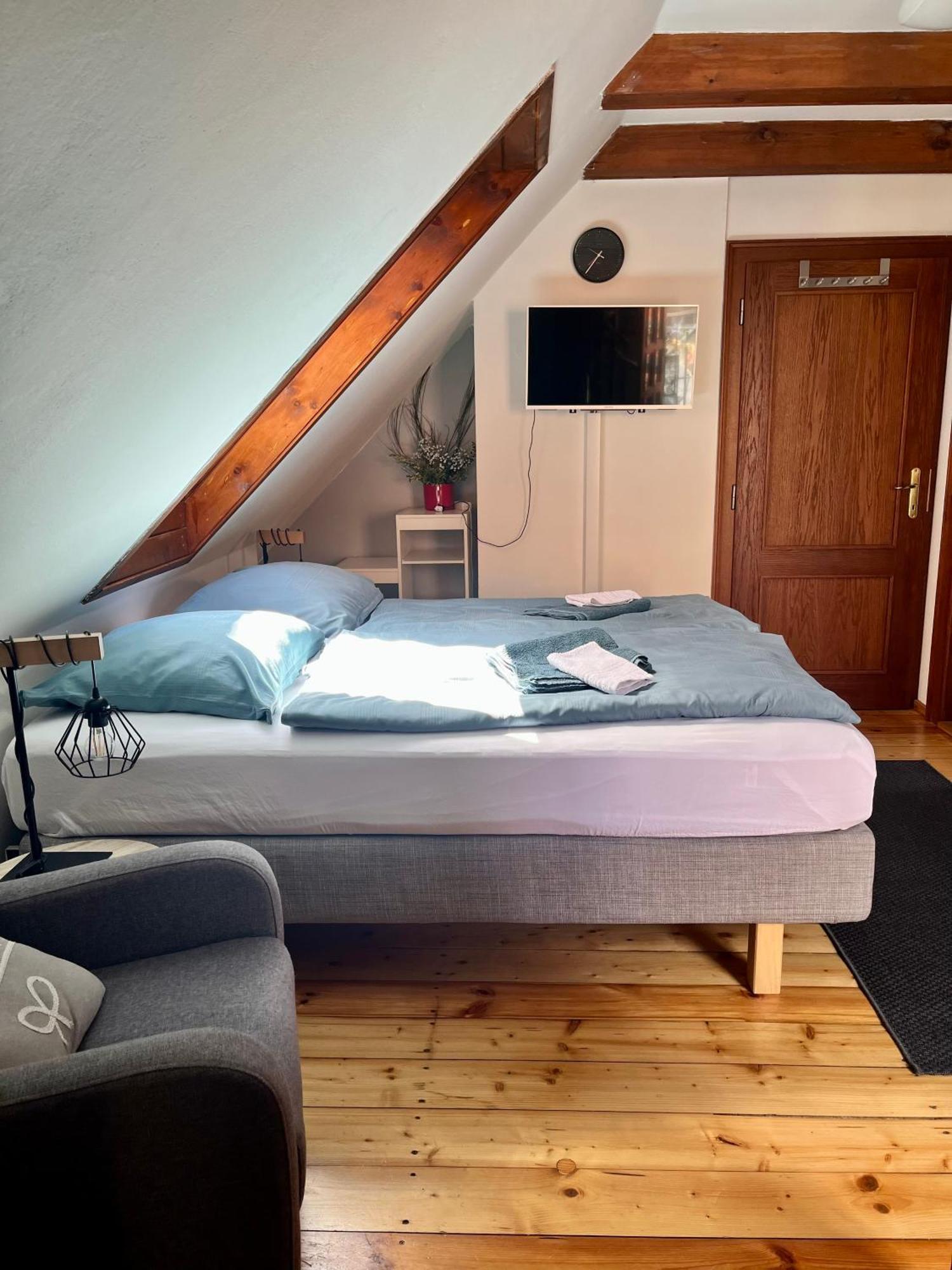 Apartman Mala Strana Prag Exteriör bild