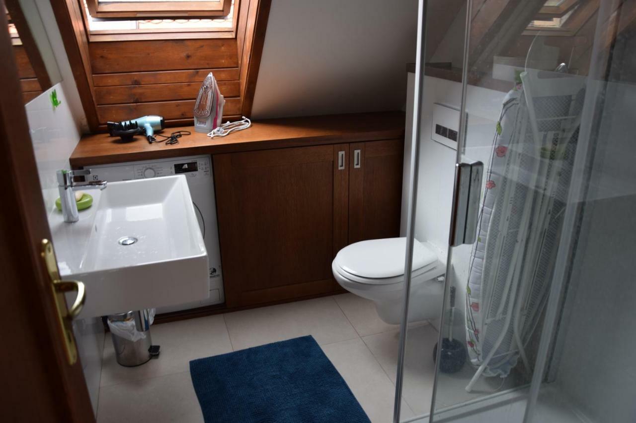 Apartman Mala Strana Prag Exteriör bild